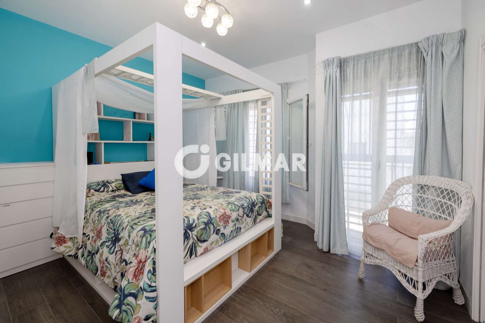 Property slider Gilmar