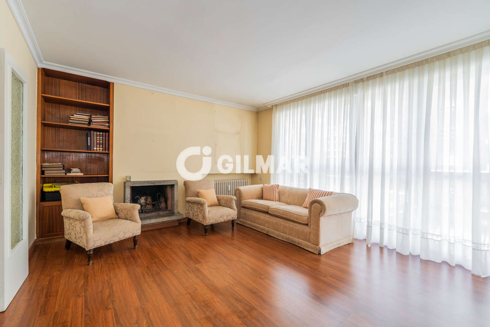 Property slider Gilmar