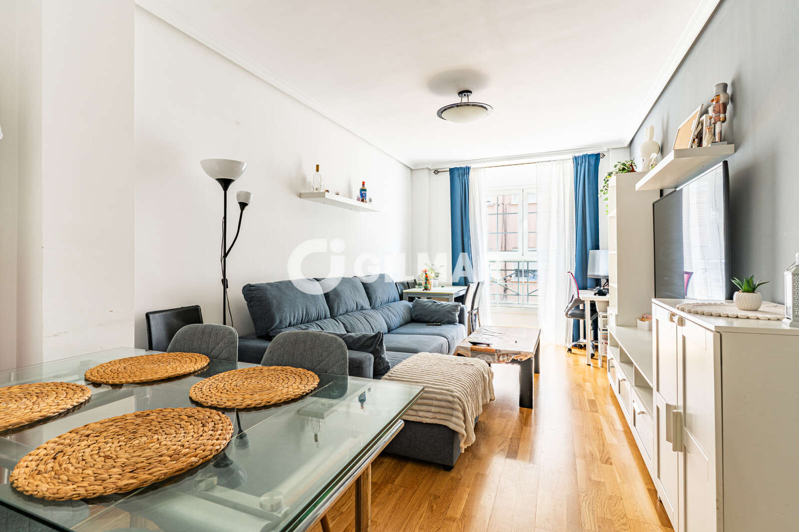 Property slider Gilmar