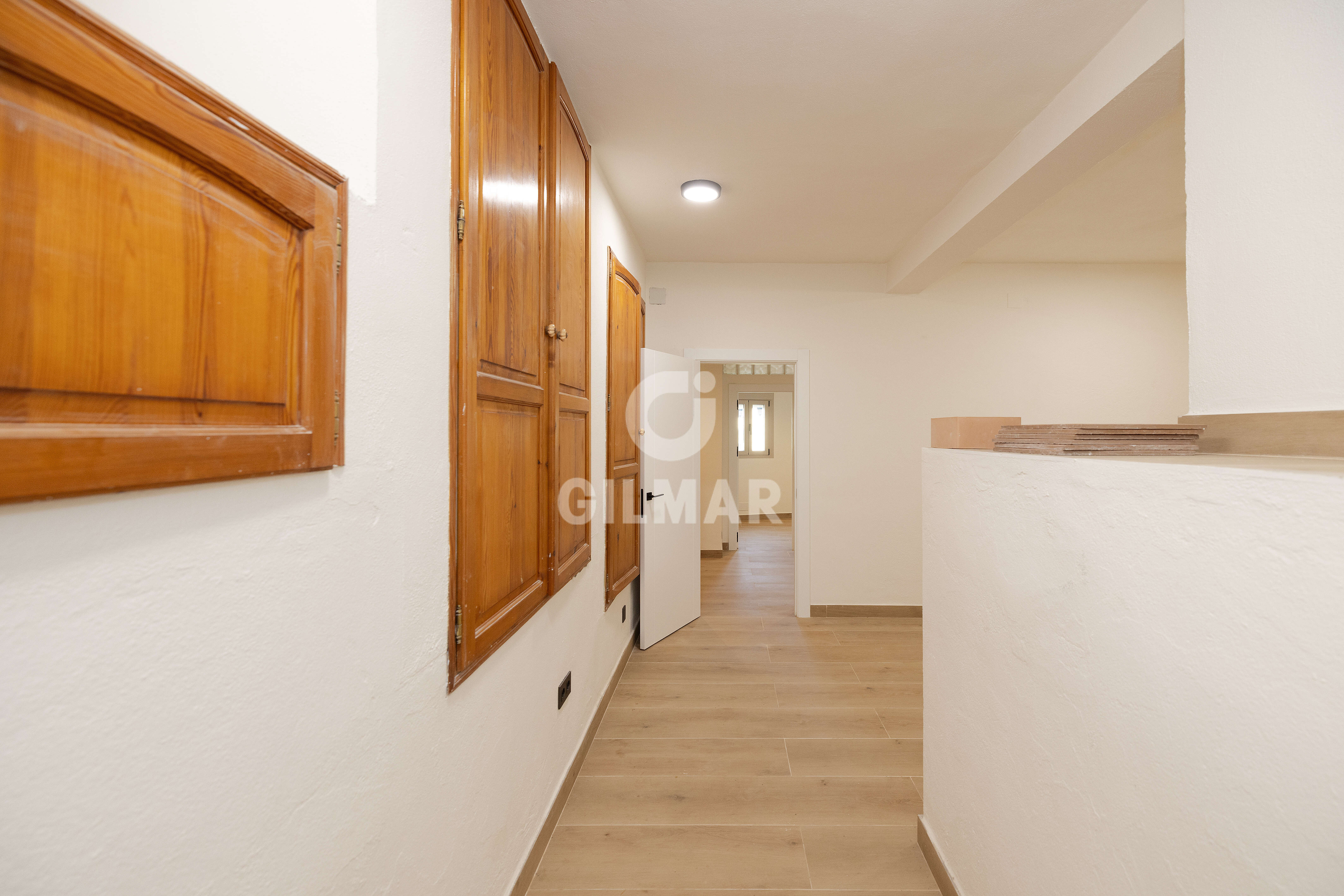 Photo of Semi-detached house