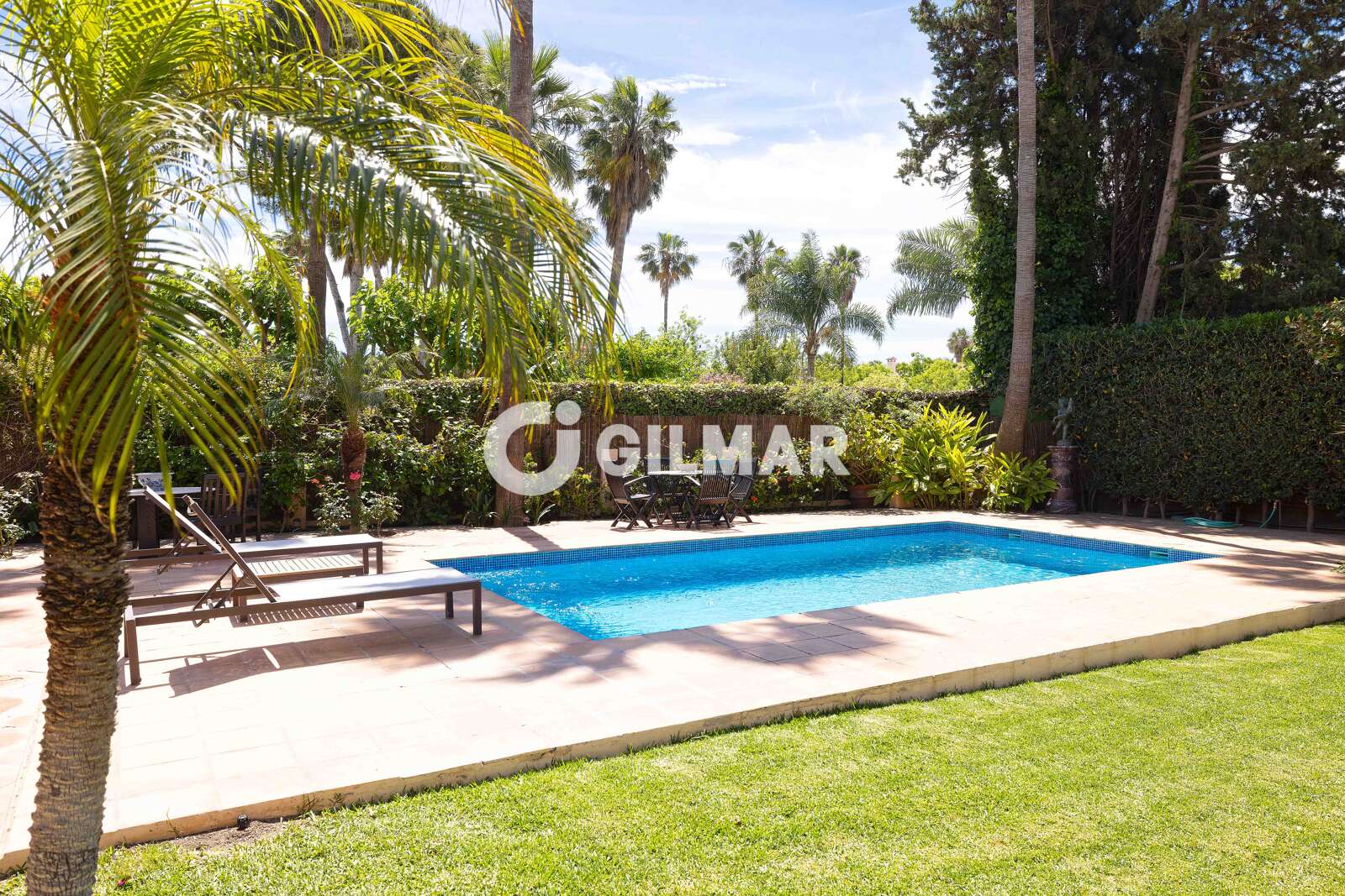 Property slider Gilmar
