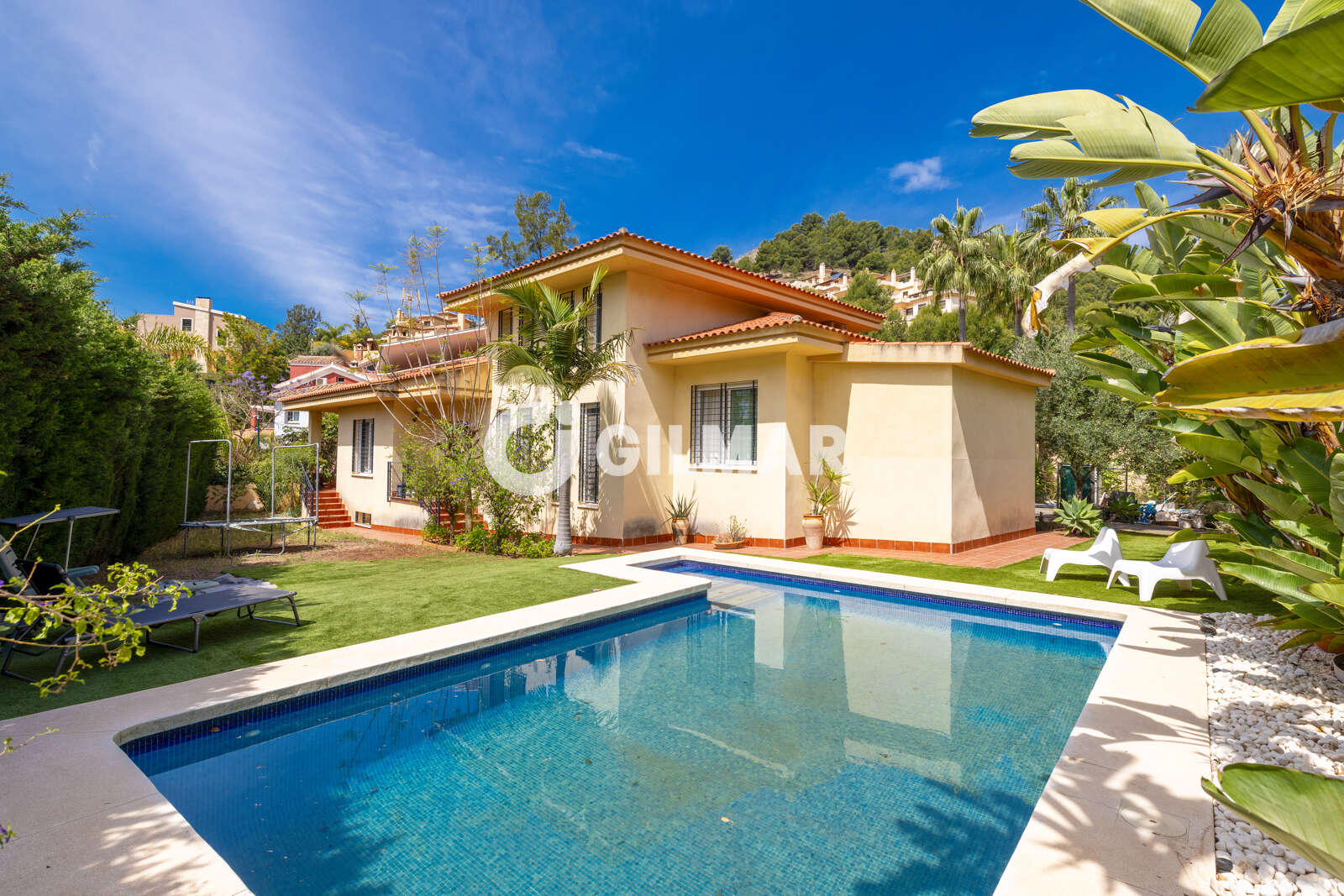 Property slider Gilmar