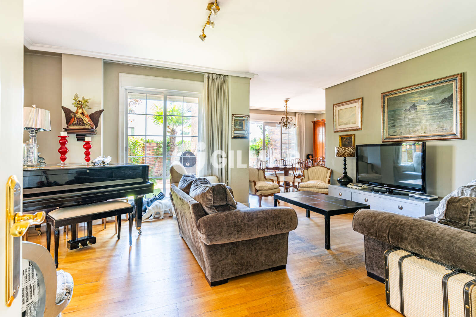 Property slider Gilmar