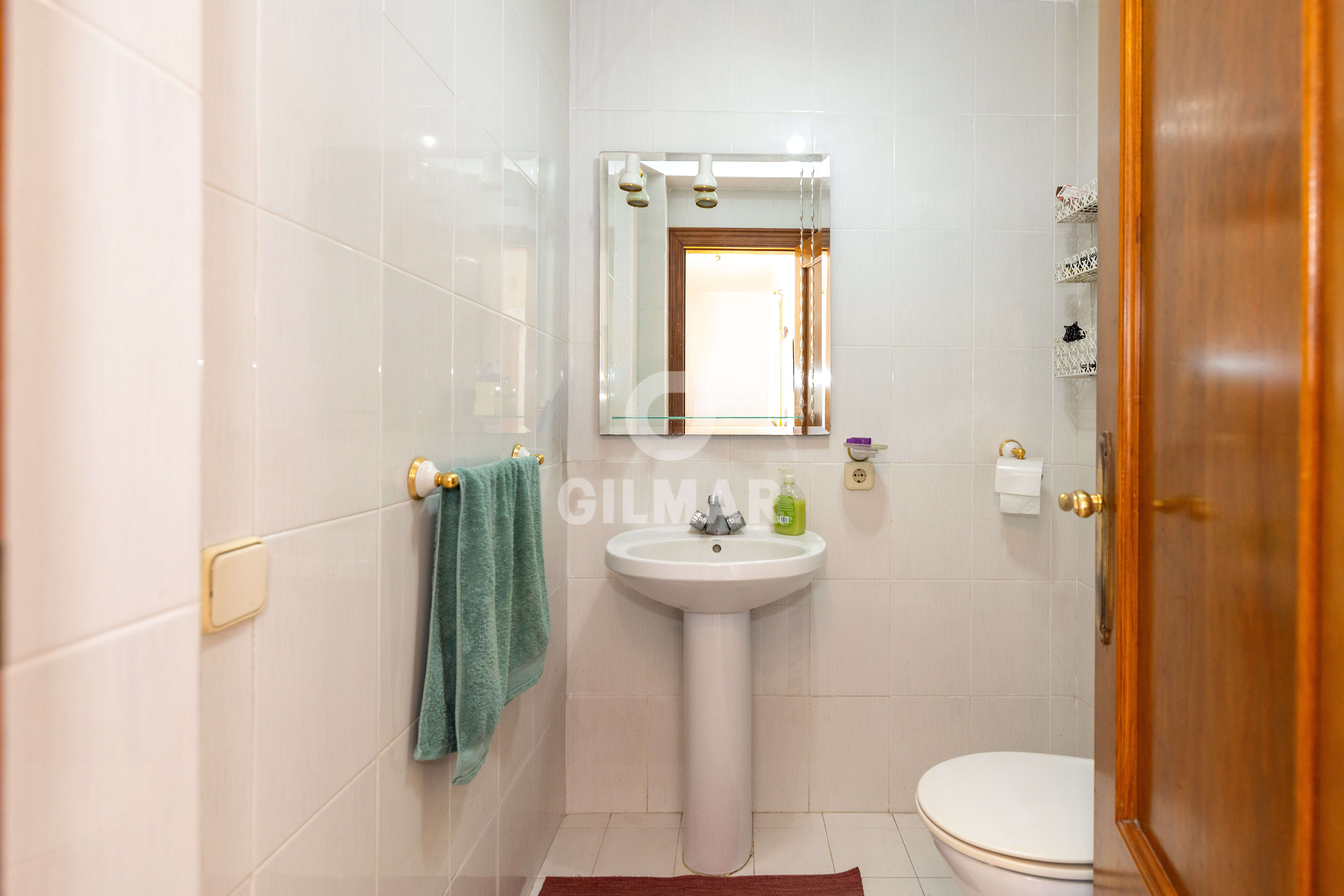Photo of Semi-detached house