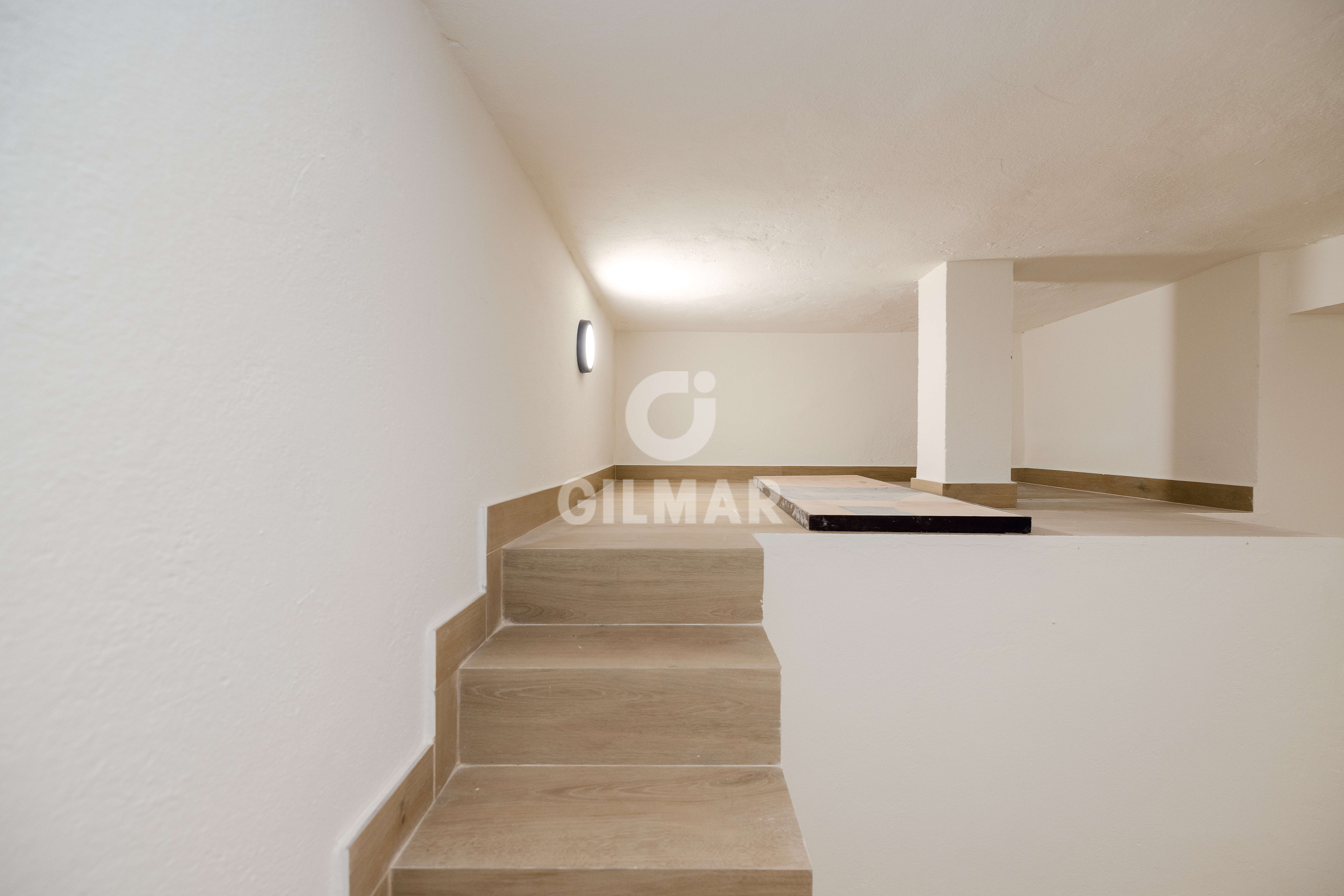 Photo of Semi-detached house