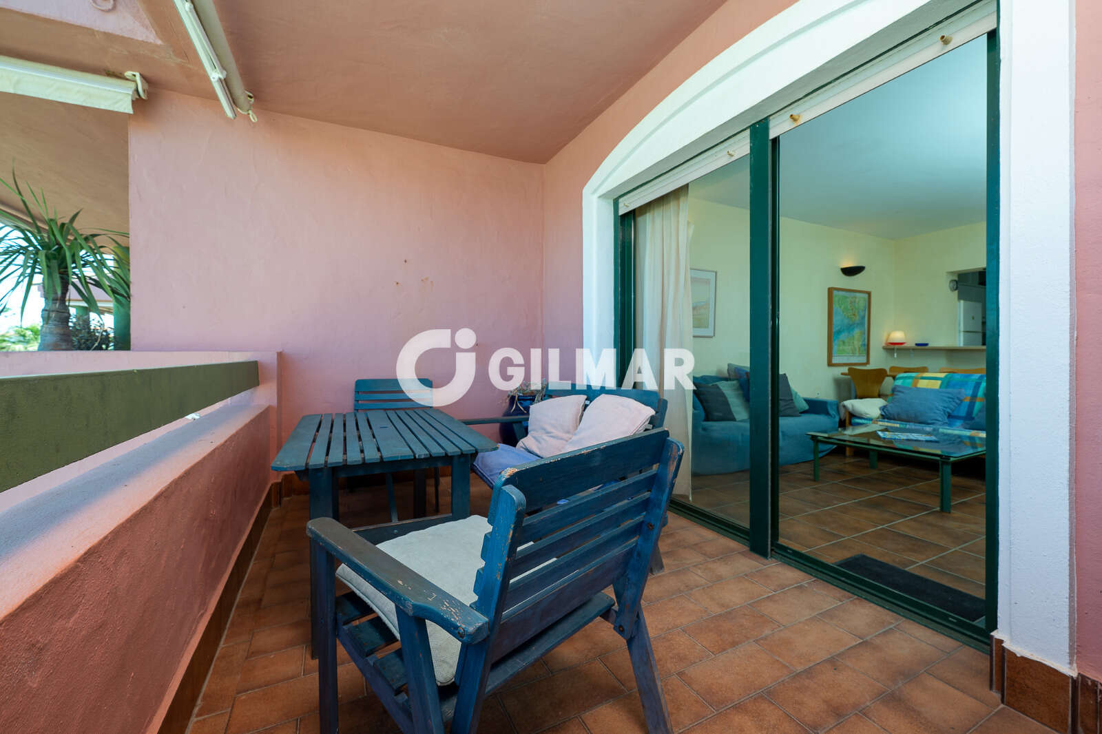Property slider Gilmar