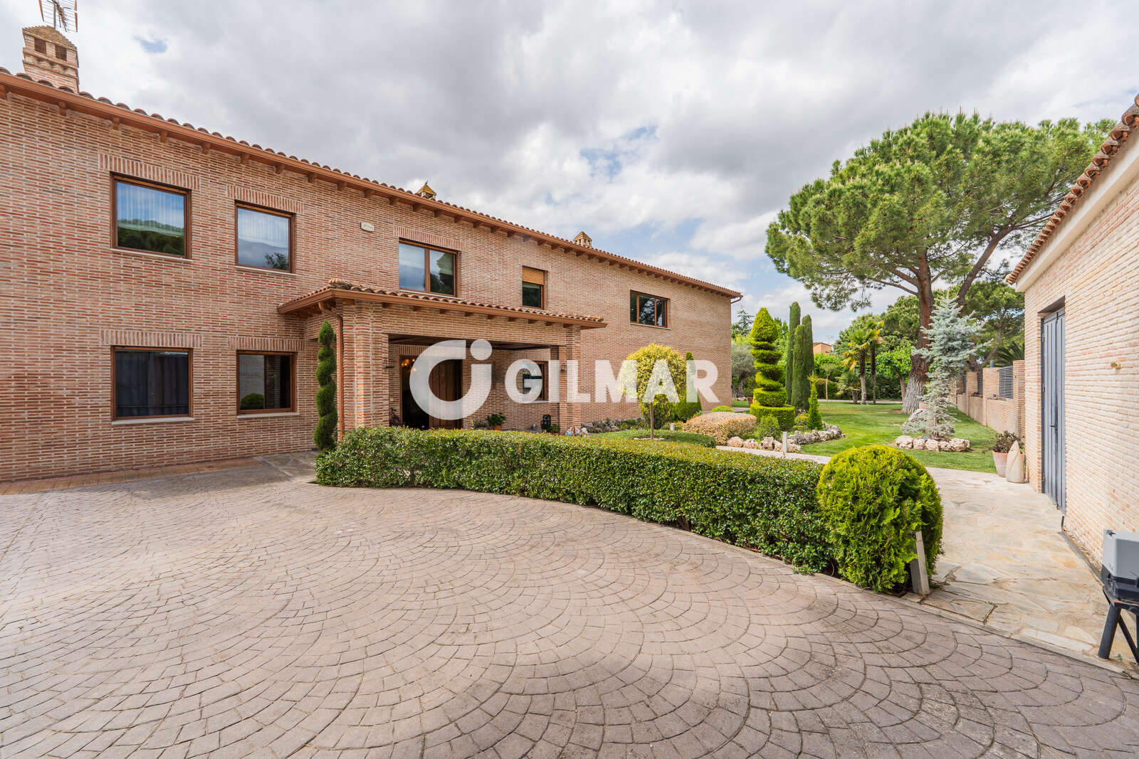 Property slider Gilmar