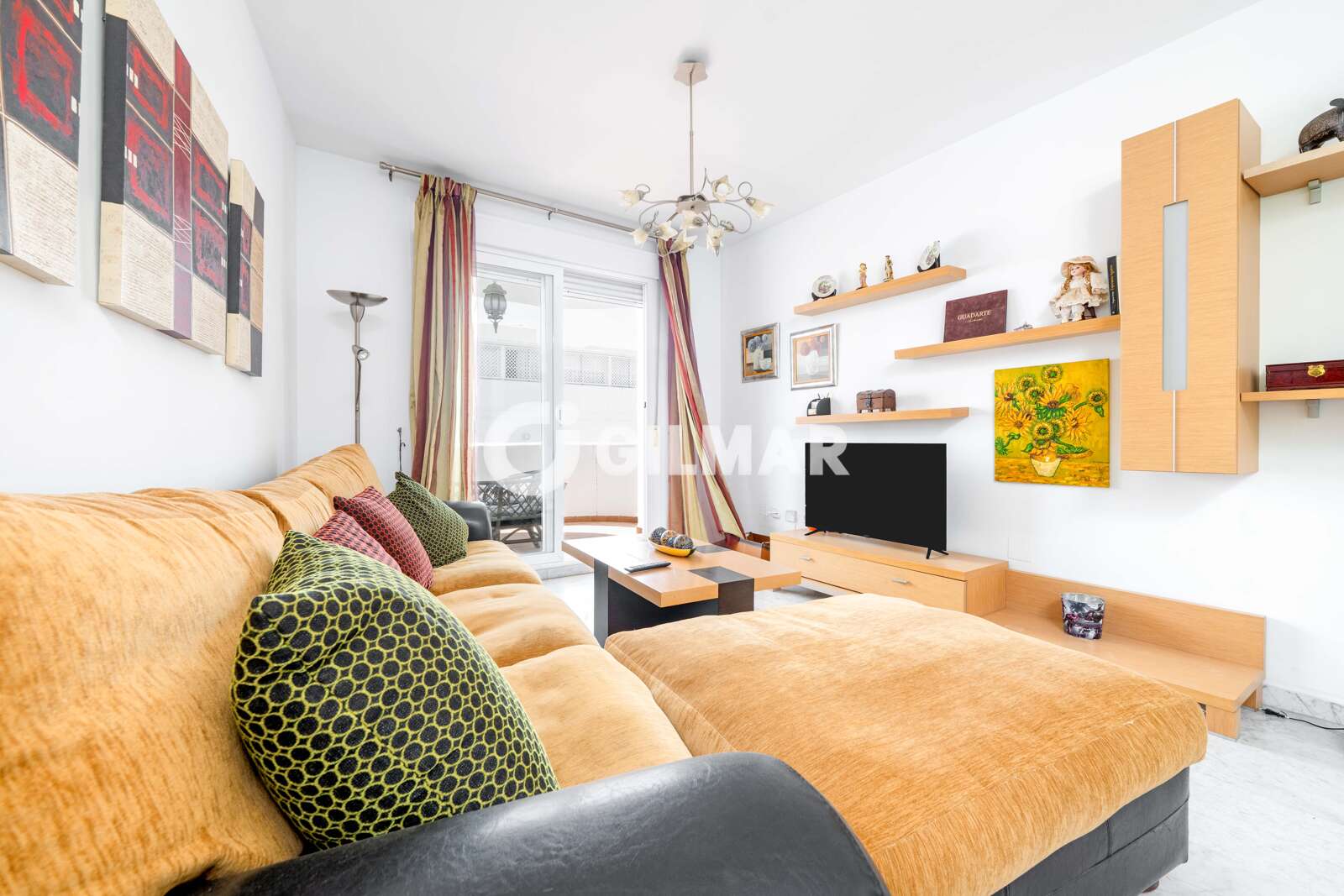 Property slider Gilmar