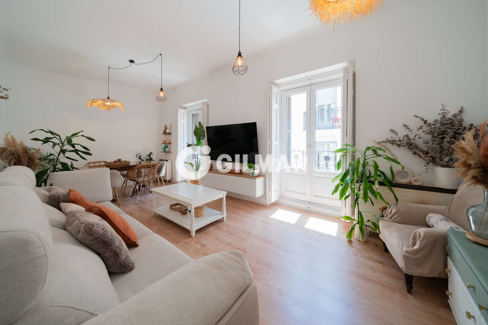 Property slider Gilmar