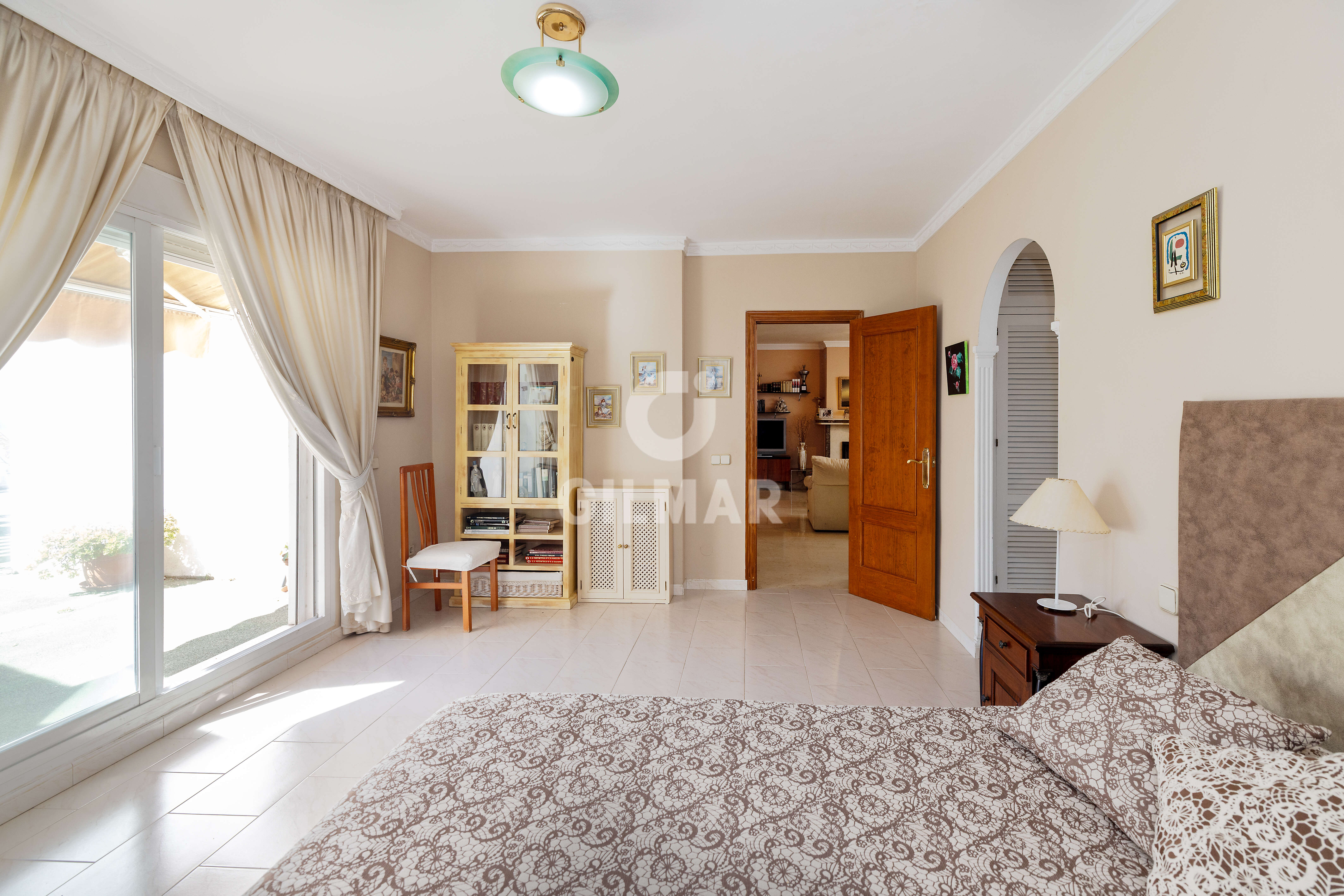 Photo of Semi-detached house