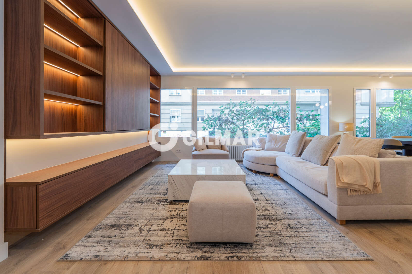 Property slider Gilmar