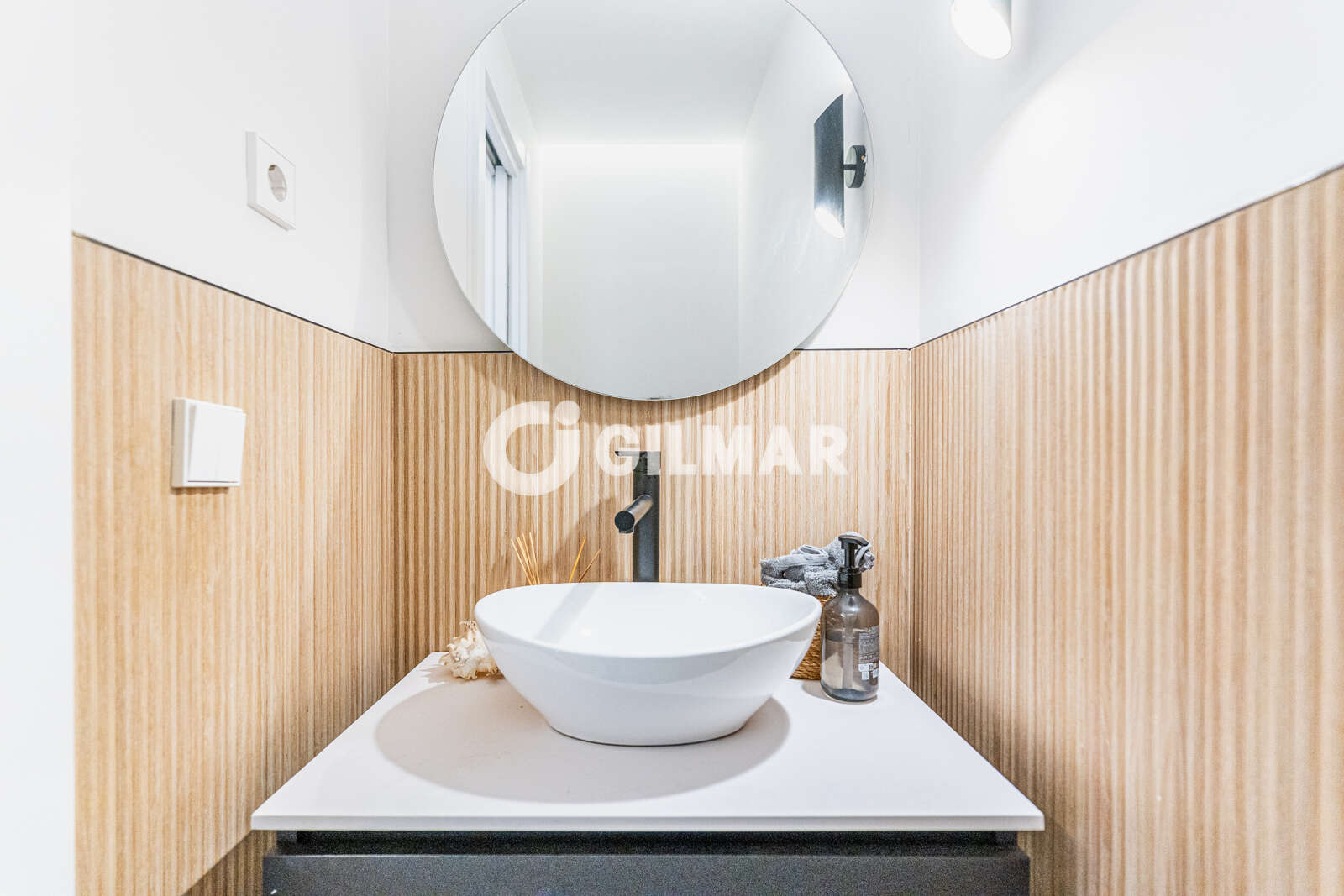 Property slider Gilmar