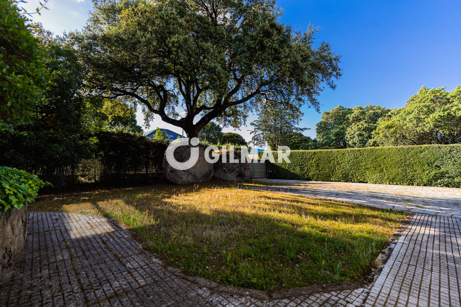 Property slider Gilmar