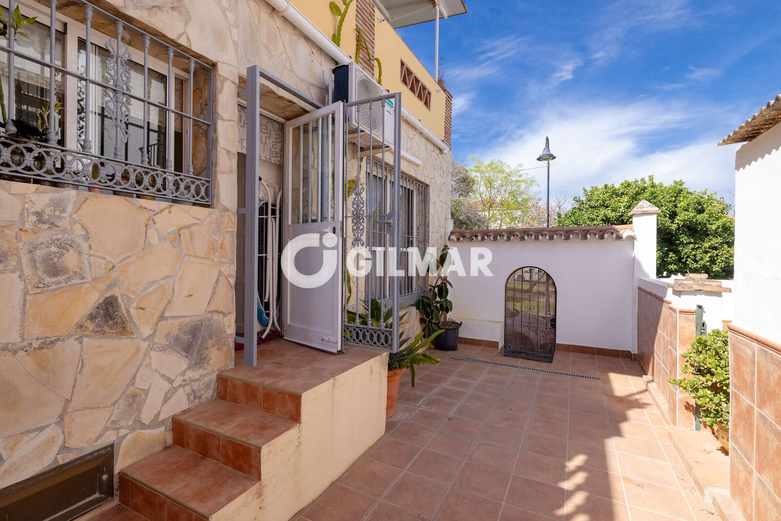 Property slider Gilmar