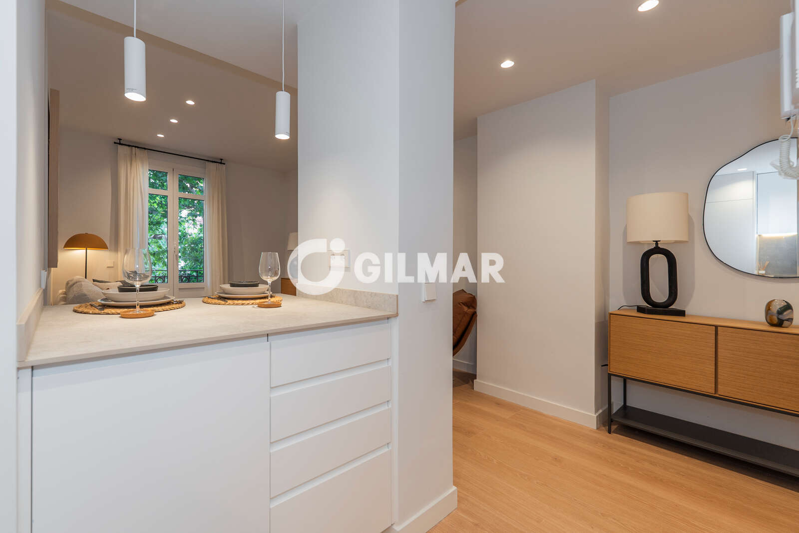 Property slider Gilmar