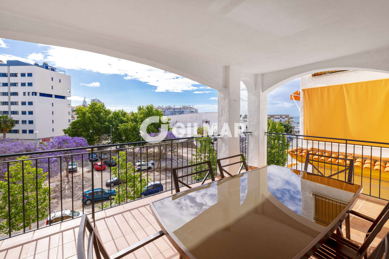 Property slider Gilmar