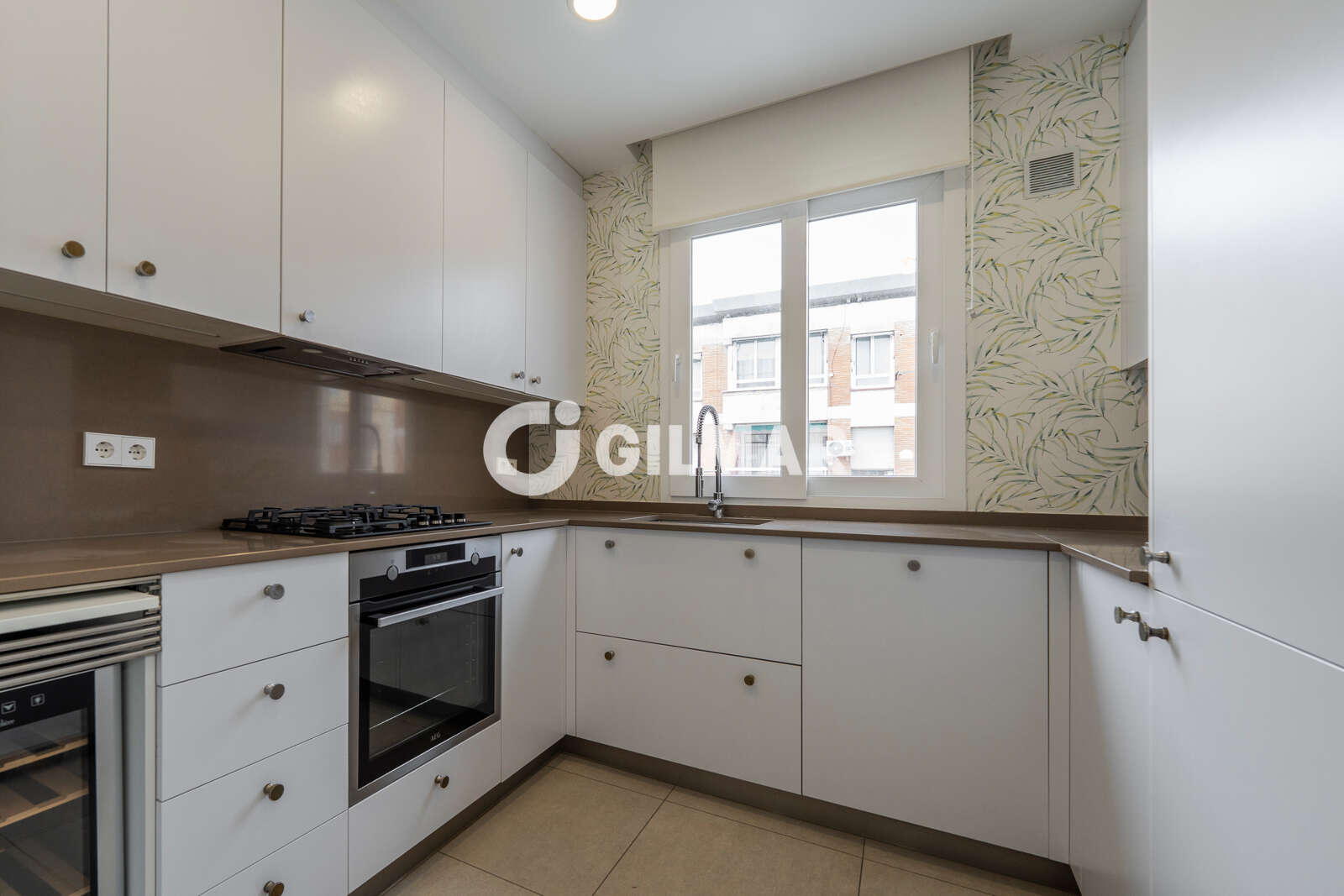 Property slider Gilmar