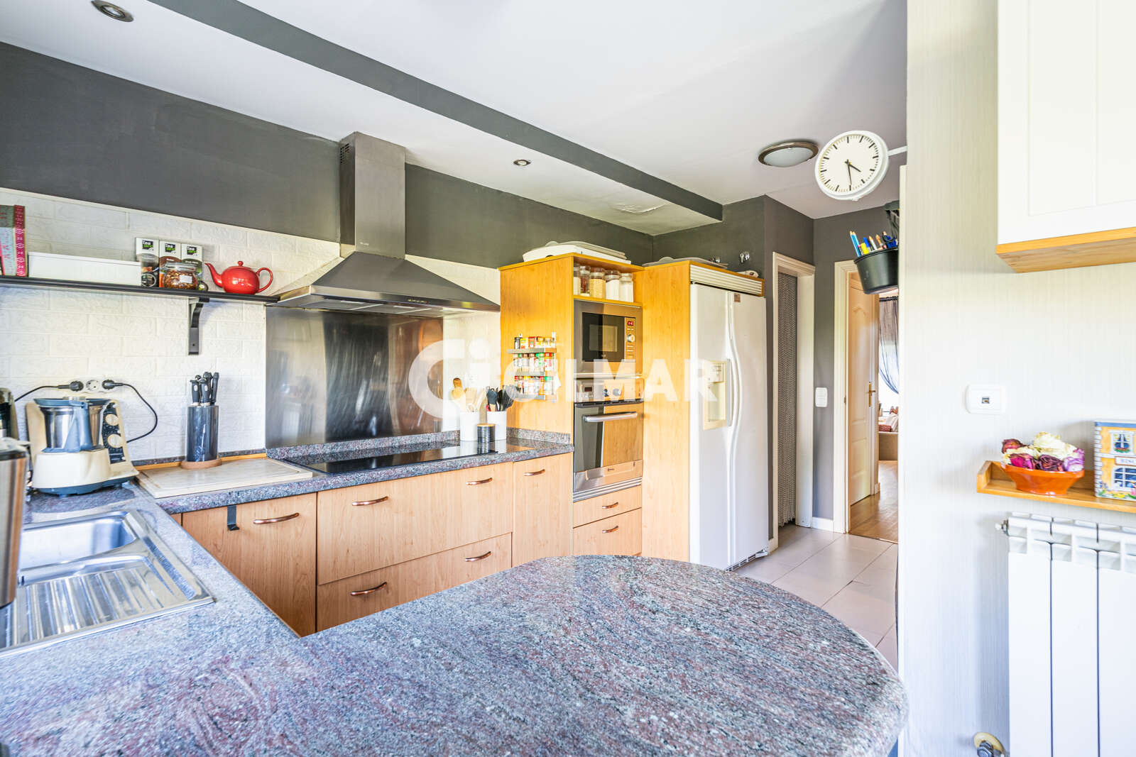 Property slider Gilmar