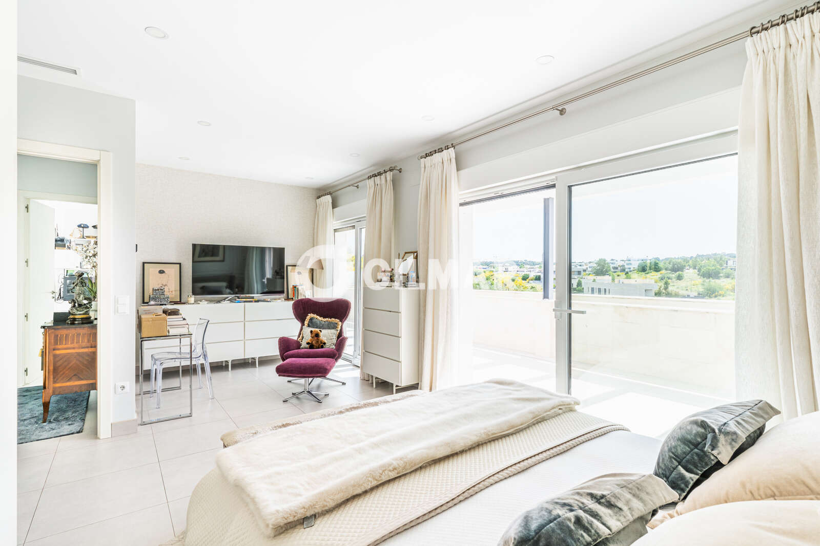 Property slider Gilmar