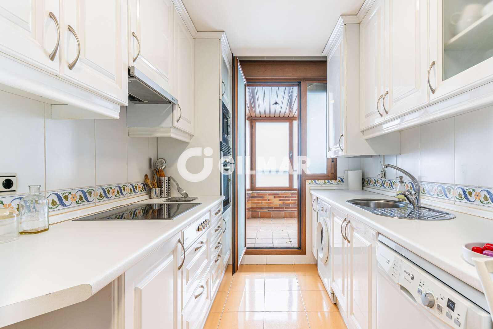 Property slider Gilmar