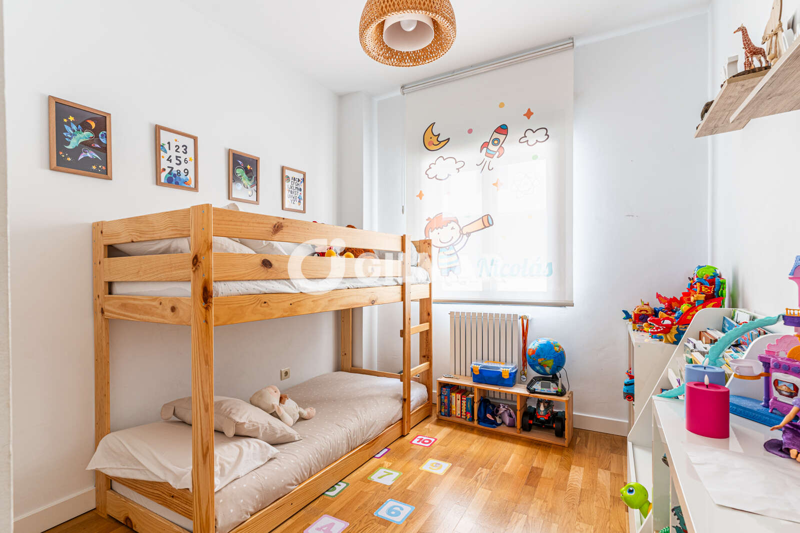 Property slider Gilmar