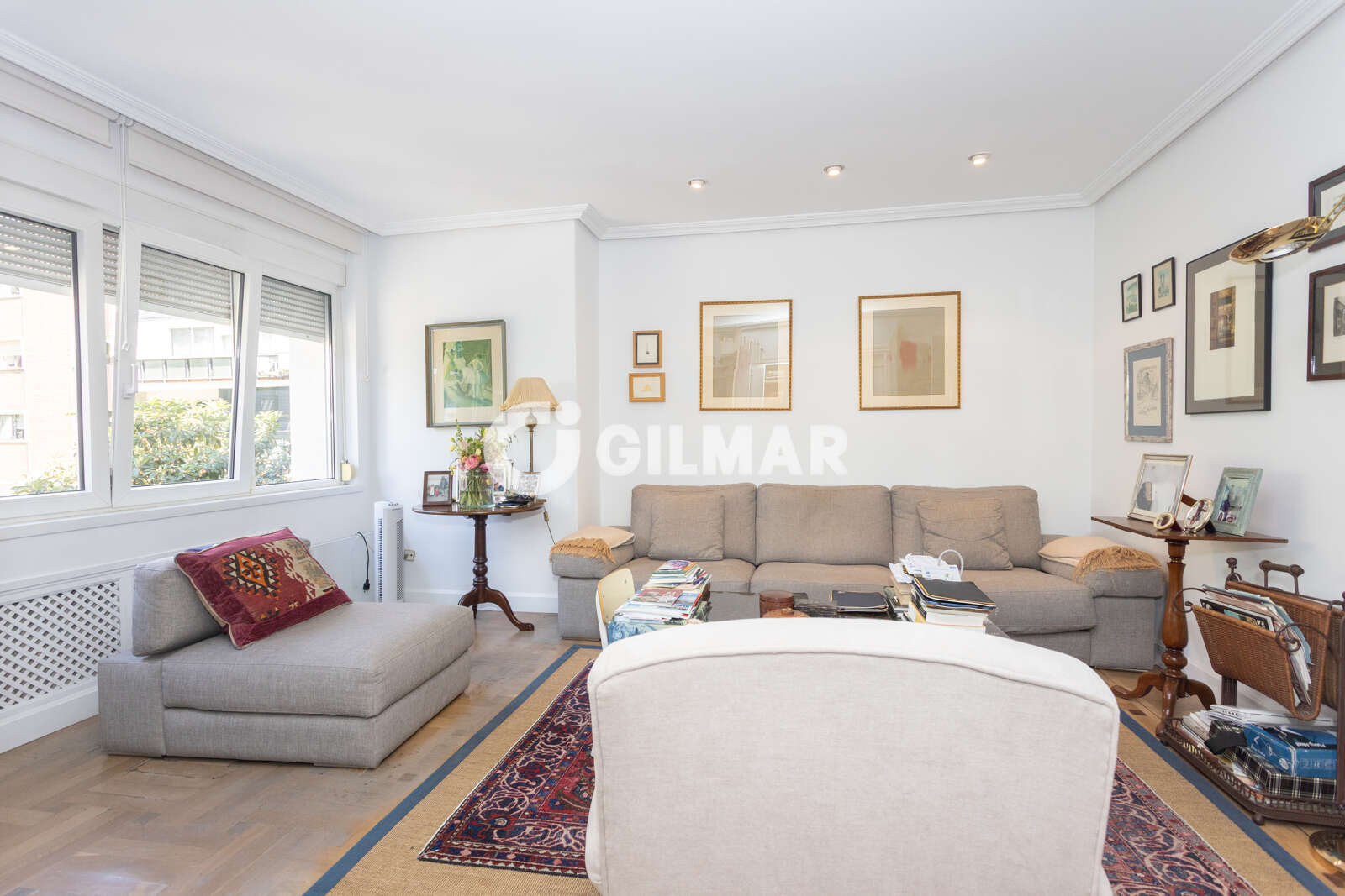 Property slider Gilmar
