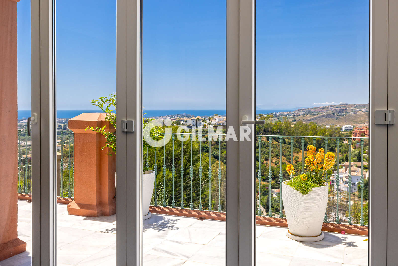 Property slider Gilmar