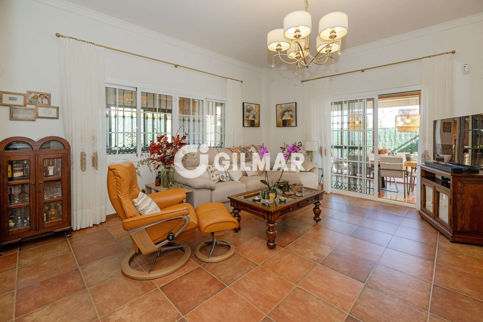 Property slider Gilmar