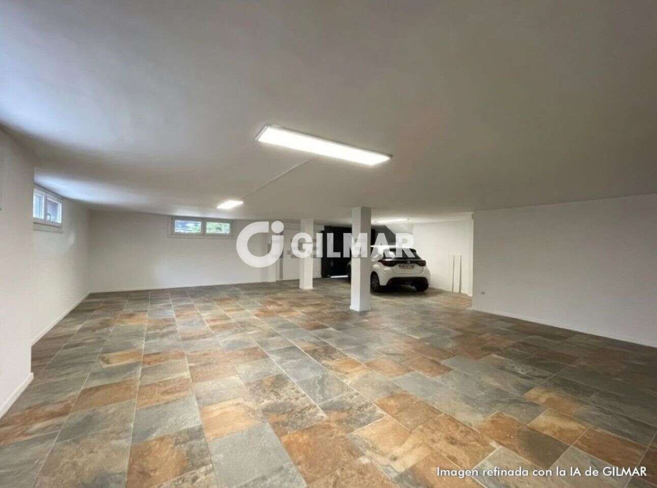 Photo of Semi-detached house