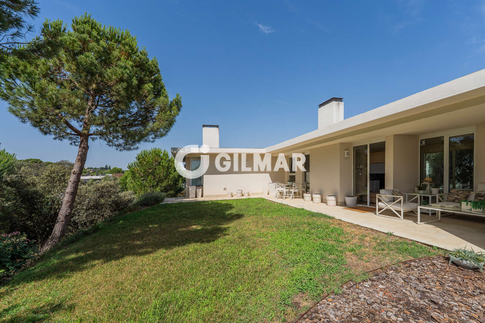 Property slider Gilmar