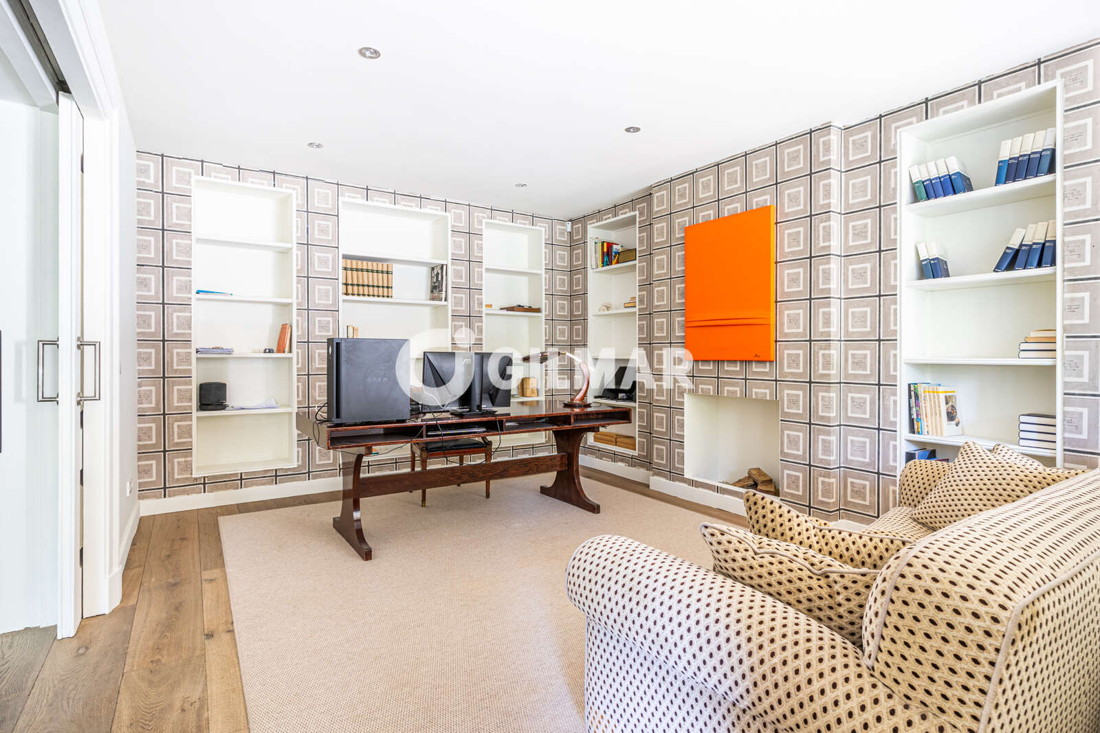 Property slider Gilmar