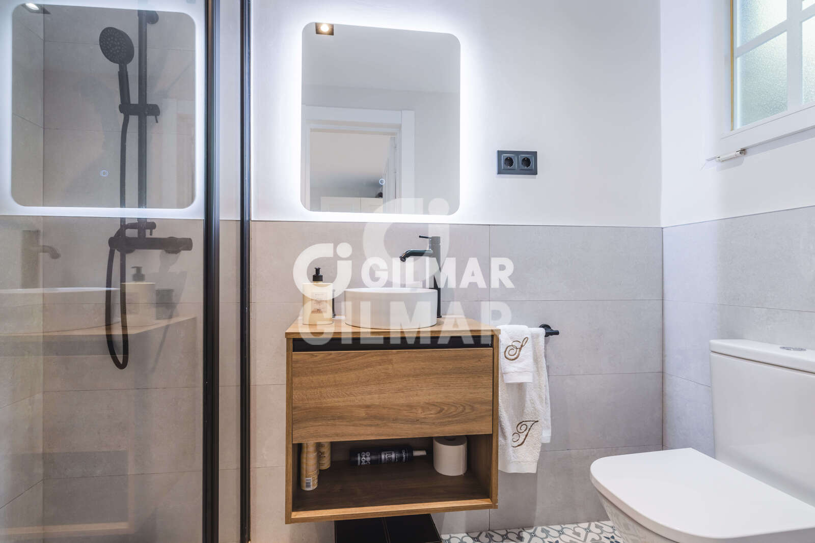 Property slider Gilmar