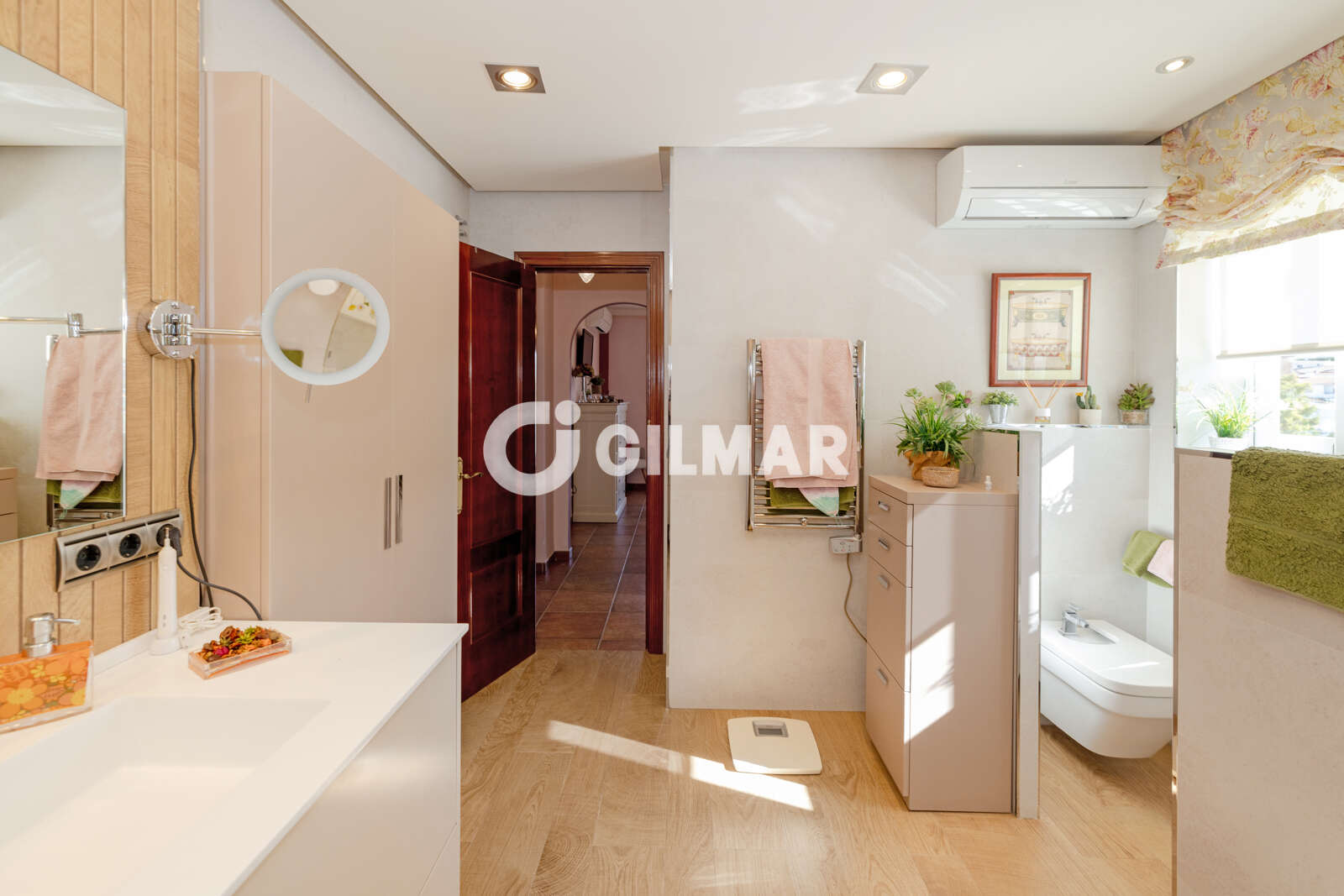 Property slider Gilmar