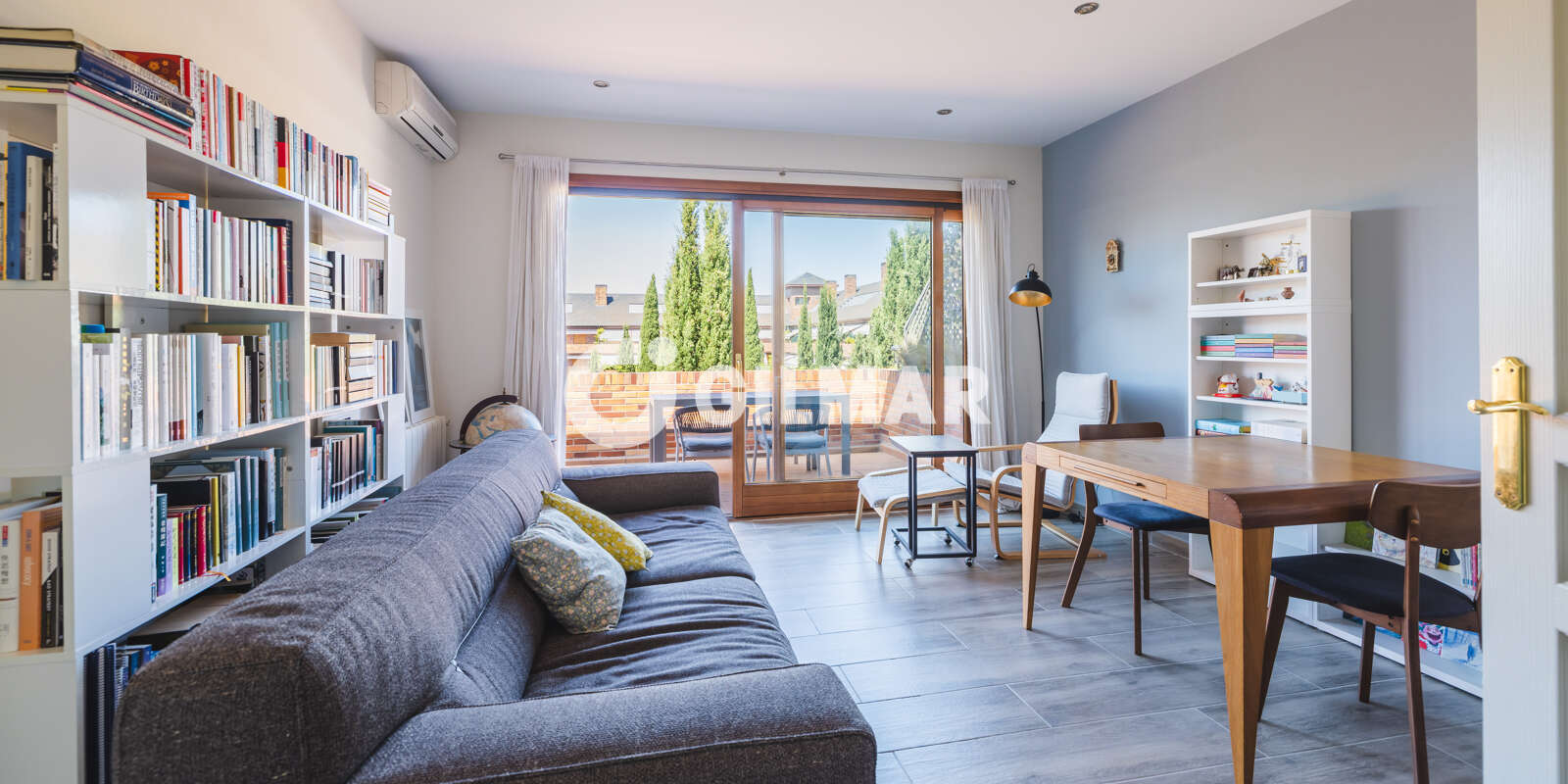 Property slider Gilmar