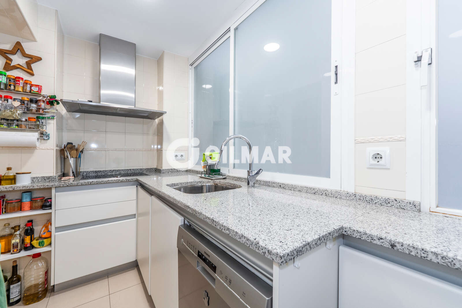 Property slider Gilmar