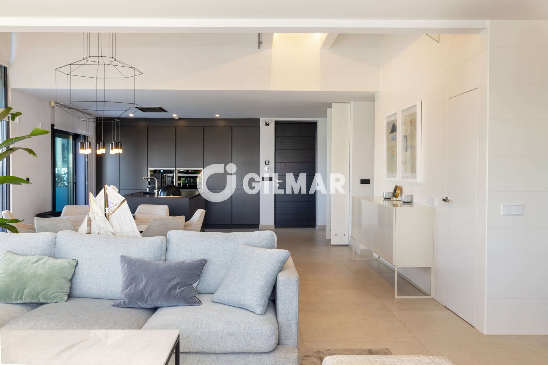 Photo of Semi-detached house