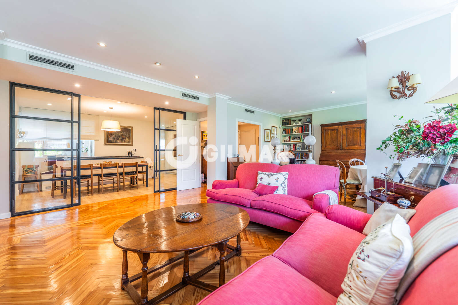Property slider Gilmar