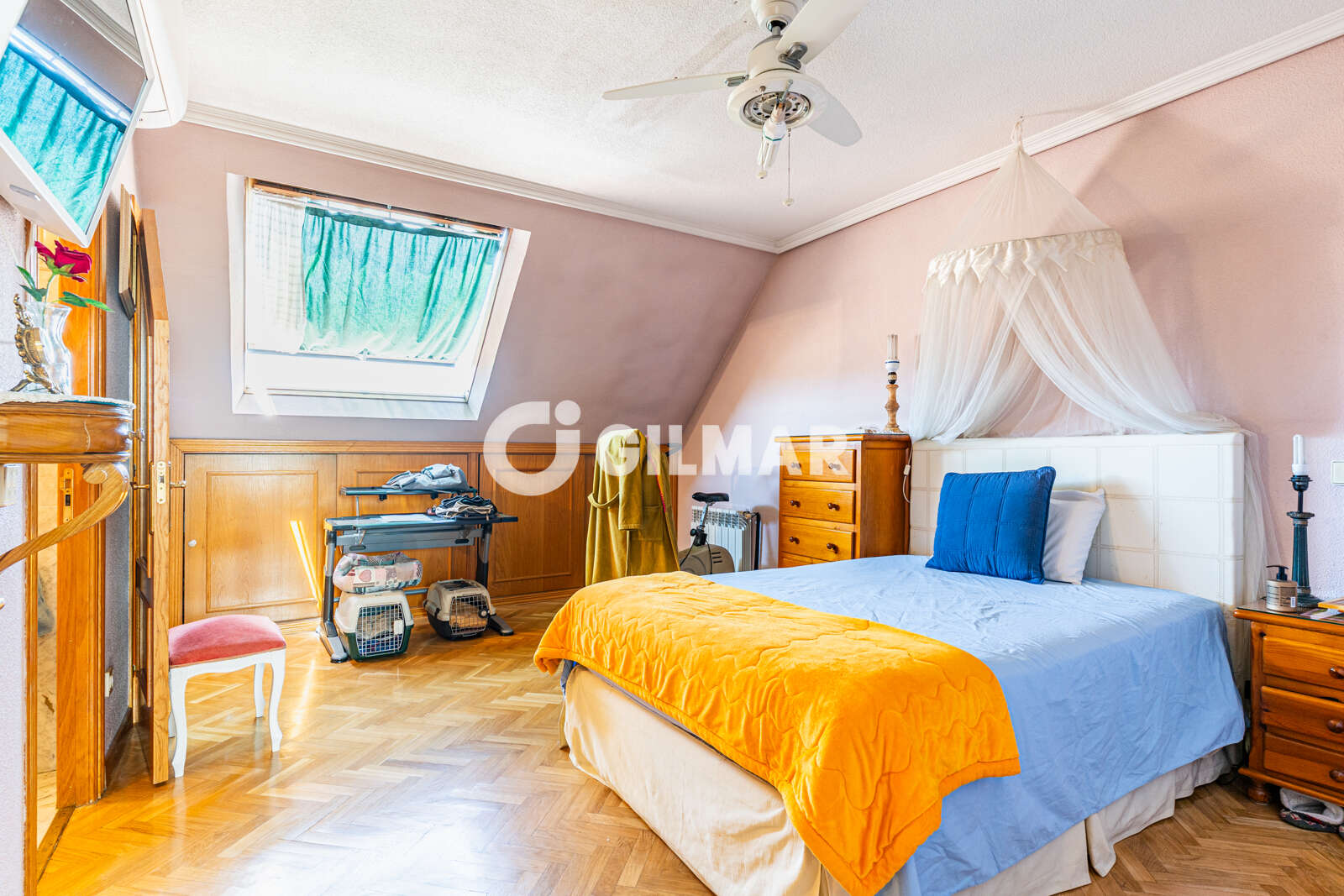 Property slider Gilmar