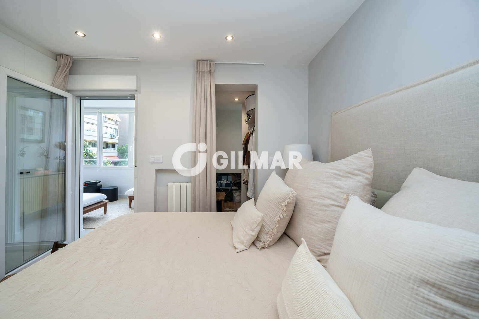 Property slider Gilmar