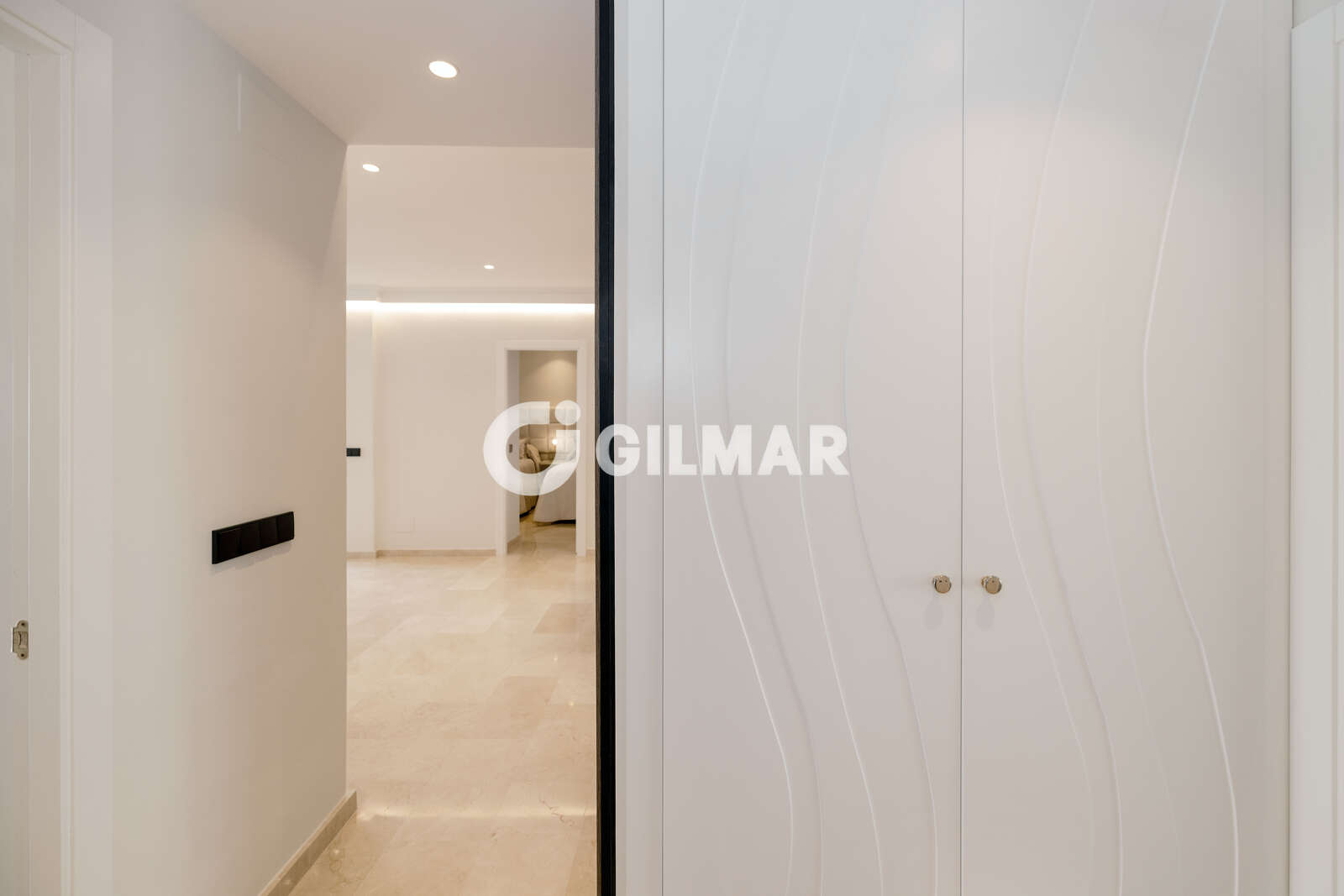 Property slider Gilmar