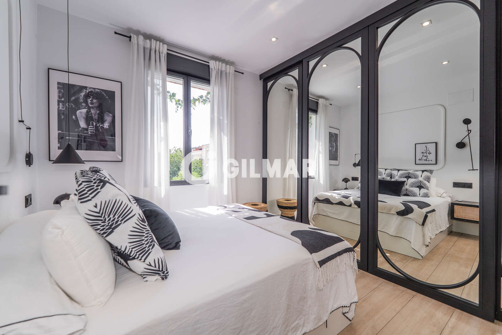 Property slider Gilmar