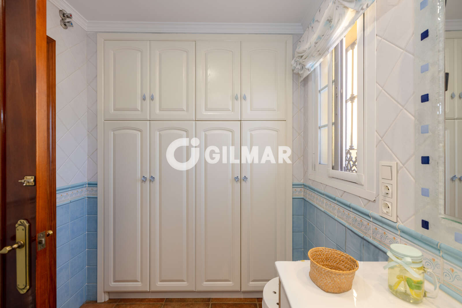 Property slider Gilmar