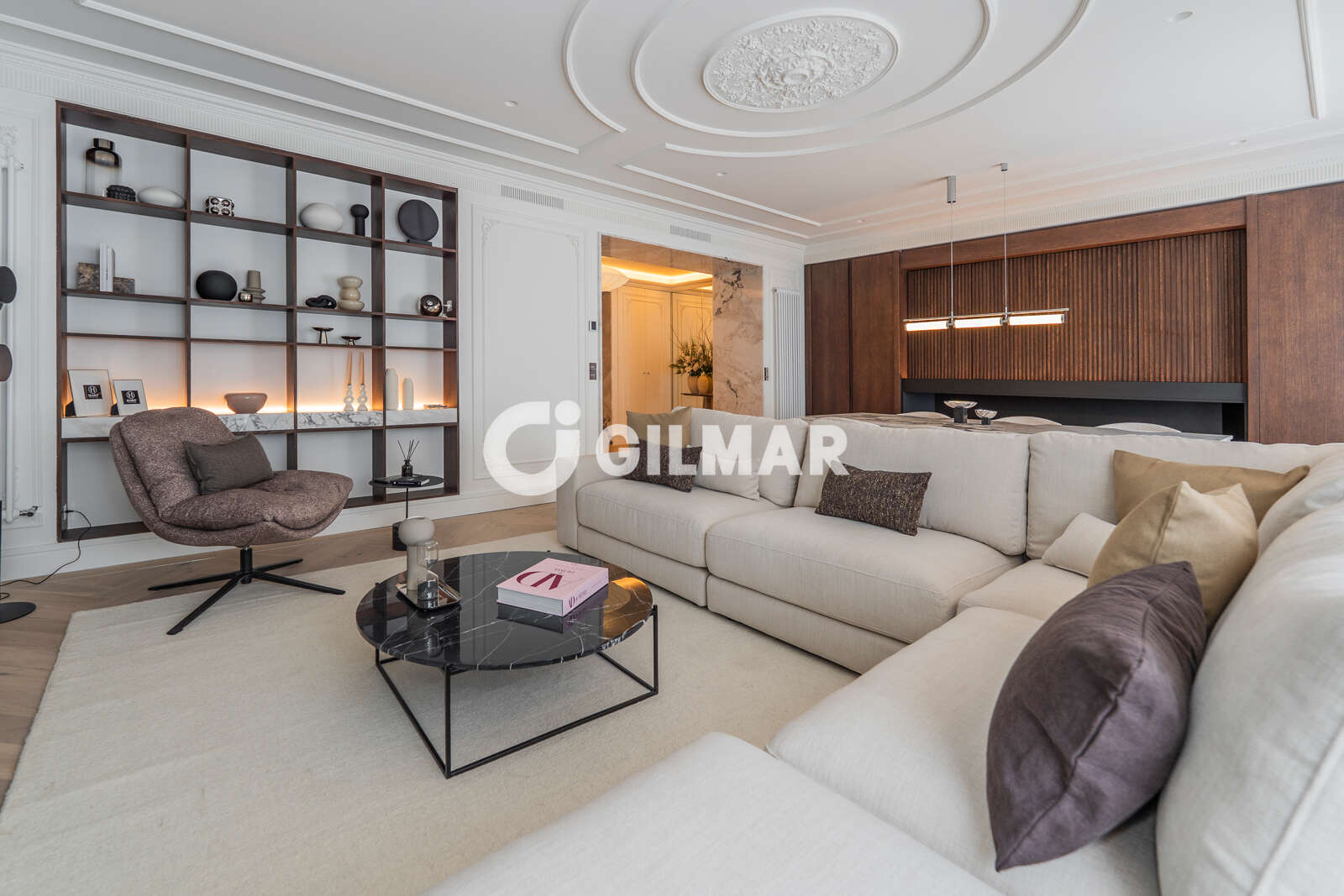Property slider Gilmar