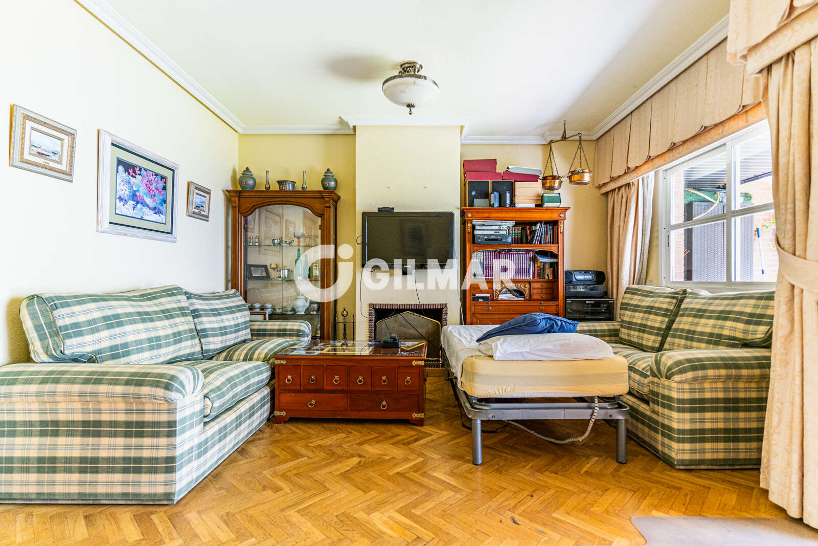 Property slider Gilmar