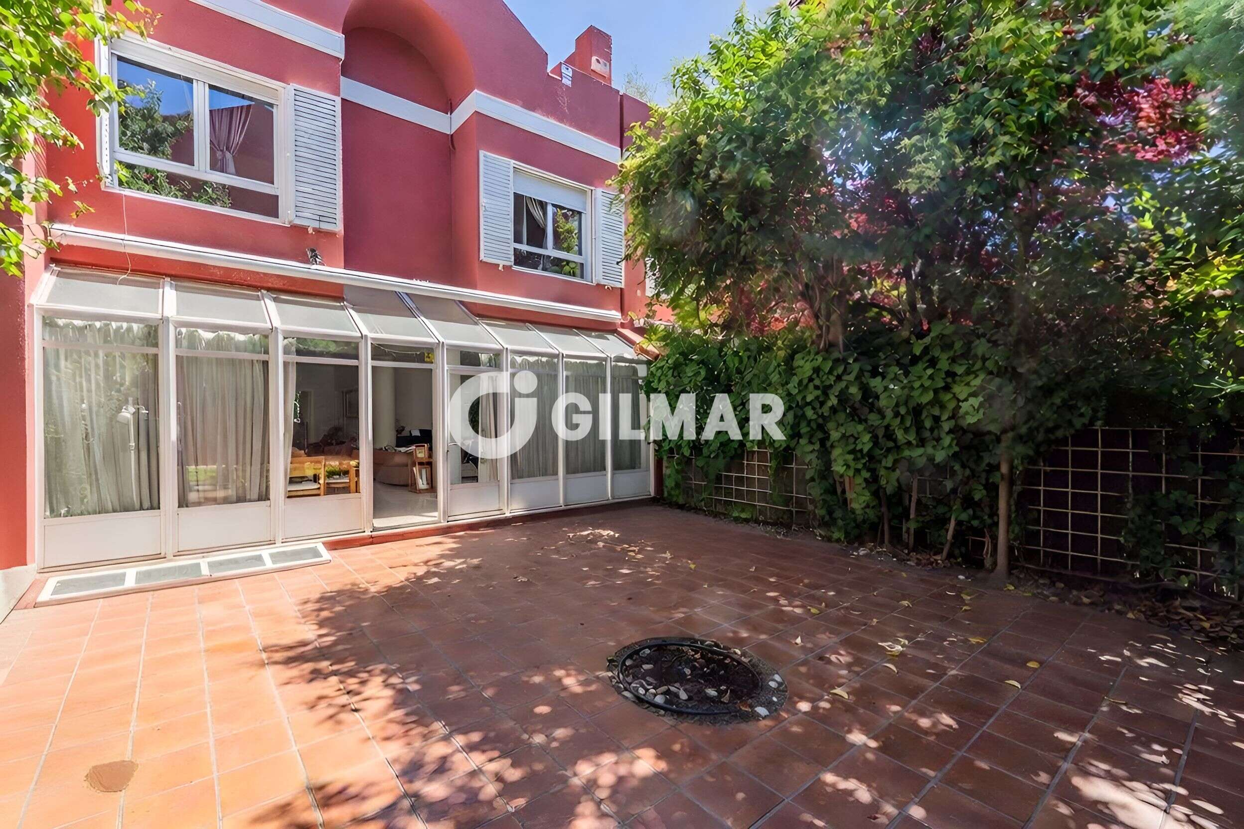 Photo of Townhouse