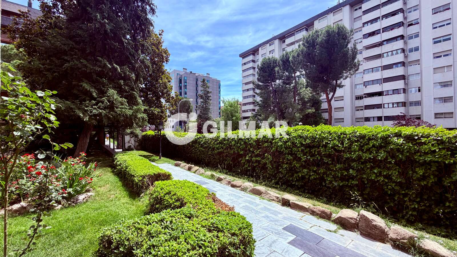 Property slider Gilmar