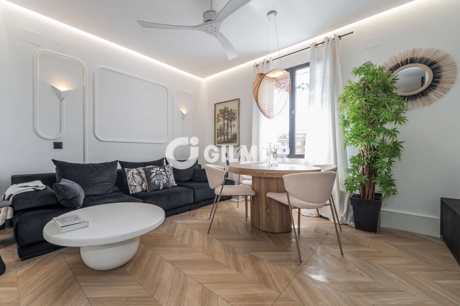 Property slider Gilmar