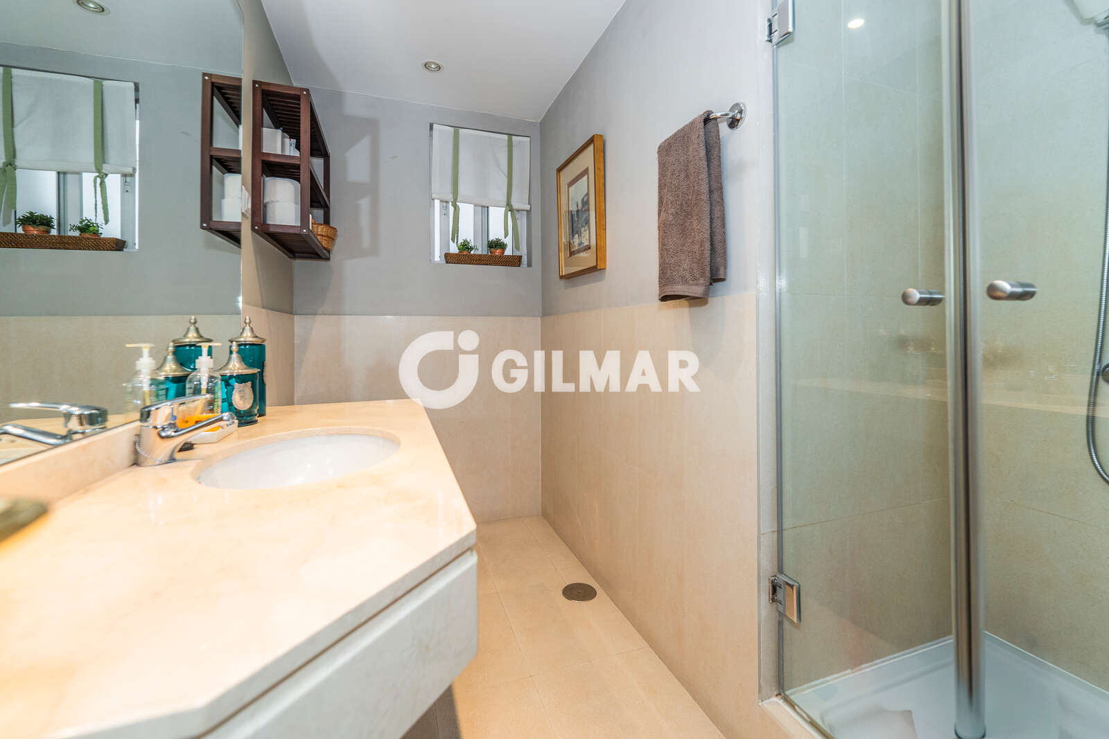 Property slider Gilmar