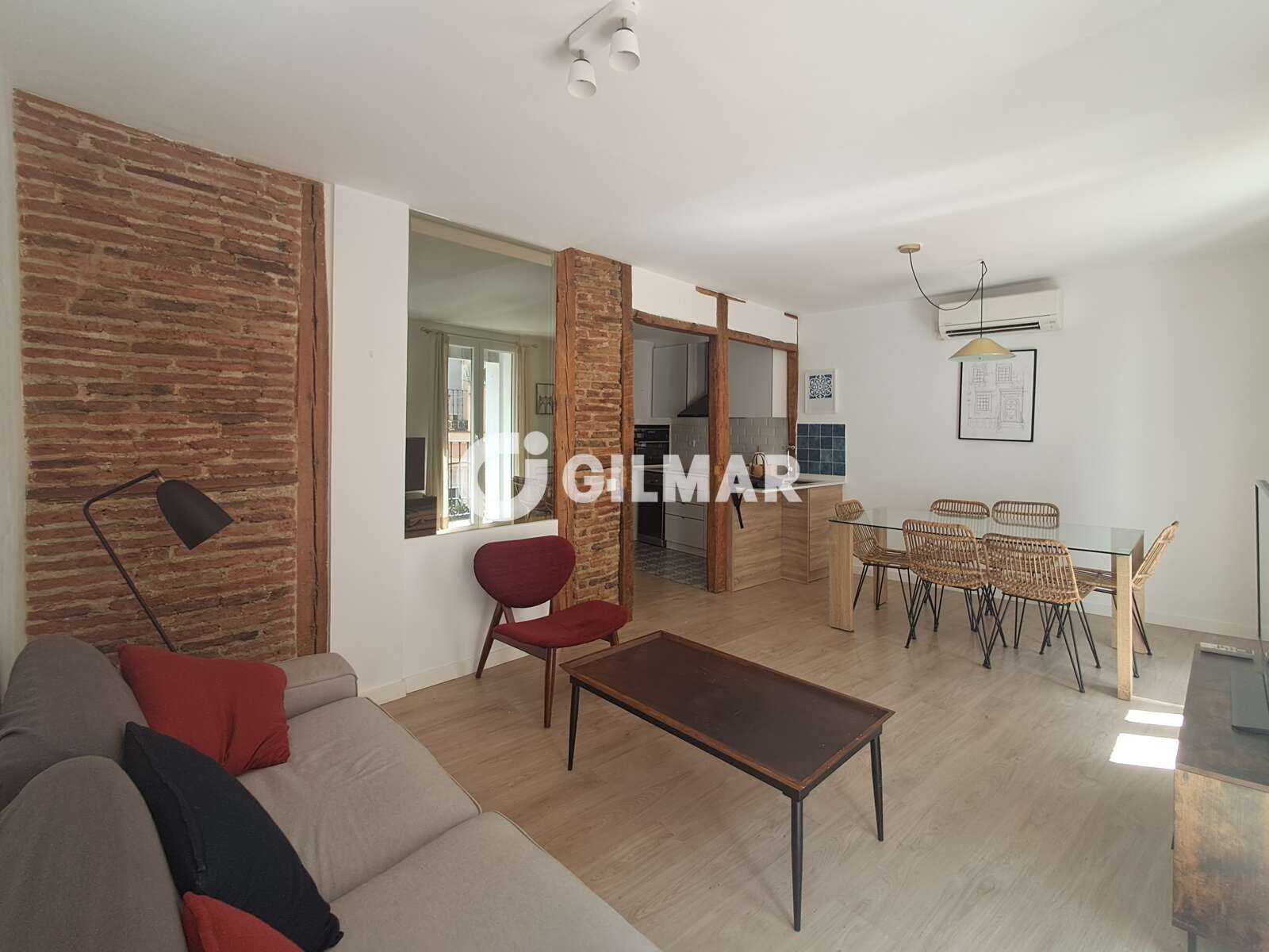 Property slider Gilmar