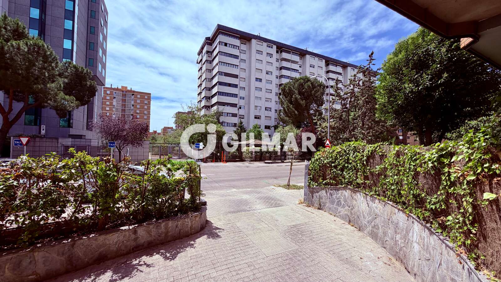 Property slider Gilmar